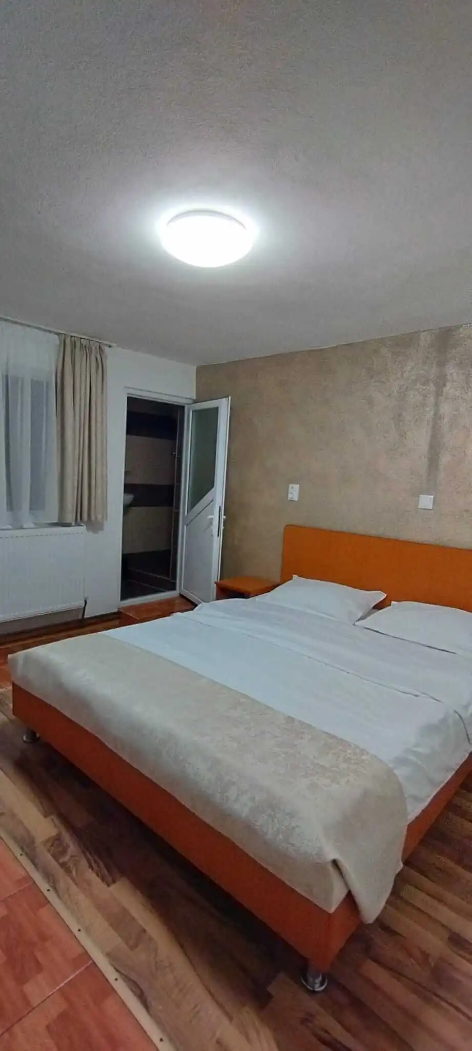 Pensiunea Leo & Georgiana — fotografie 7