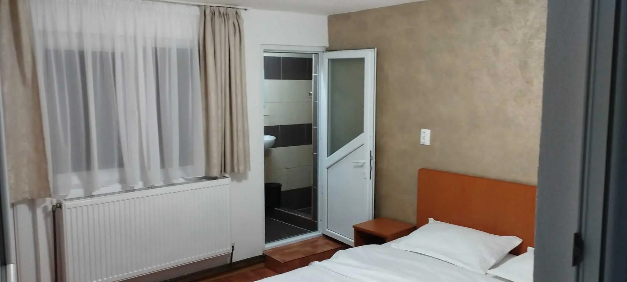 Pensiunea Leo & Georgiana — fotografie 12